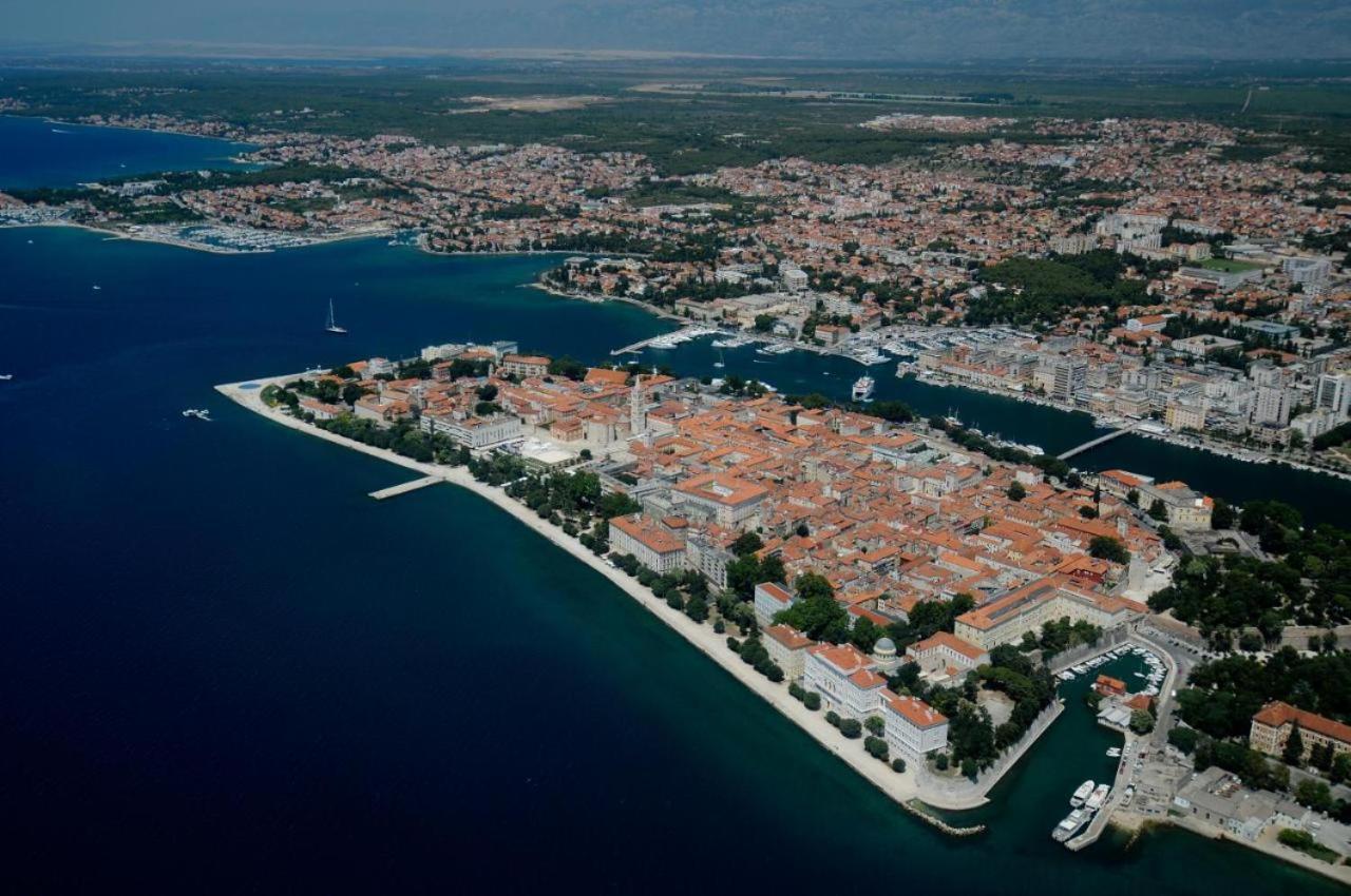 Flora & Dita With Free Parking Apartament Zadar