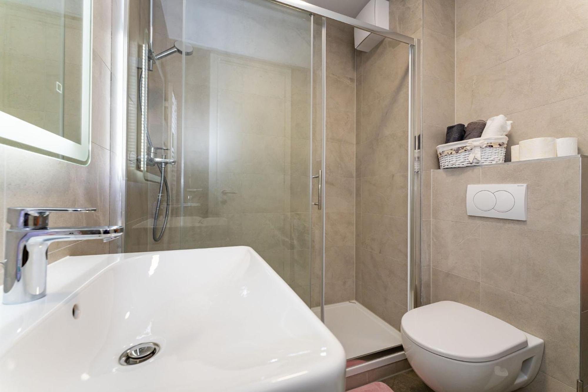 Apartament Flora & Dita With Free Parking *